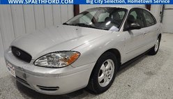 2005 Ford Taurus SE
