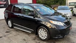 2017 Toyota Sienna LE 7-Passenger