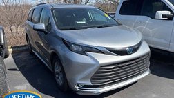 2024 Toyota Sienna XLE