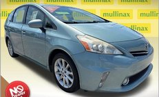 2013 Toyota Prius v Five