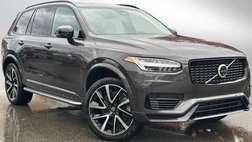2023 Volvo XC90 Recharge T8 Plus Dark Theme