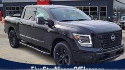 2023 Nissan Titan SV