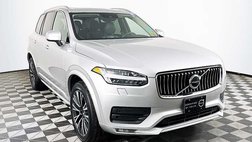2022 Volvo XC90 T6 Momentum 6-Passenger