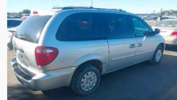 2005 Chrysler Town and Country LX