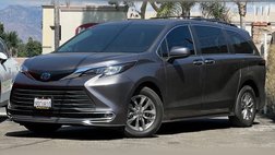 2022 Toyota Sienna XLE