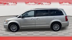 2016 Chrysler Town and Country Touring-L