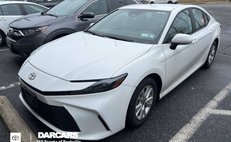 2025 Toyota Camry Hybrid LE