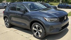2026 Volvo XC40 B5 Core