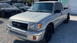 2000 Toyota Tacoma Xtracab 2WD