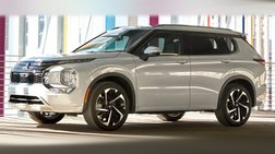 2022 Mitsubishi Outlander Black Edition