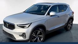 2023 Volvo XC40 B5 Plus Bright Theme