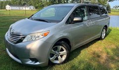 2017 Toyota Sienna LE 8-Passenger