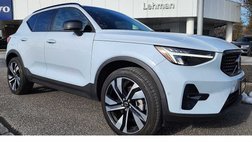 2024 Volvo XC40 B5 Plus Dark Theme