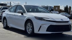 2025 Toyota Camry Hybrid LE
