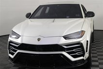 2019 Lamborghini Urus Base