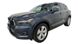 2021 Volvo XC40 T5 Momentum