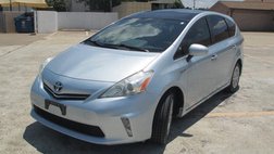 2014 Toyota Prius v Five