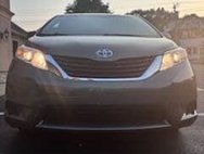 2014 Toyota Sienna LE 7-Passenger