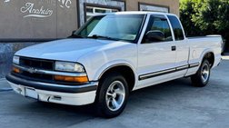 2001 Chevrolet S-10 Base