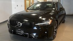 2024 Volvo S60 B5 Core Dark Theme