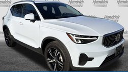 2025 Volvo XC40 B5 Core Bright Theme