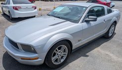2005 Ford Mustang Premium