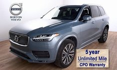 2022 Volvo XC90 T6 Momentum 7-Passenger