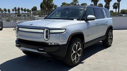 2024 Rivian R1S Adventure
