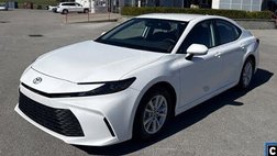 2025 Toyota Camry LE FWD