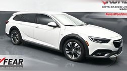 2018 Buick Regal TourX Essence