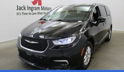 2024 Chrysler Pacifica Touring