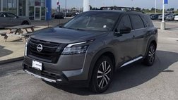 2023 Nissan Pathfinder Platinum
