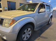 2006 Nissan Pathfinder LE