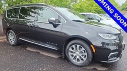 2023 Chrysler Pacifica Hybrid Pinnacle