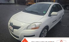 2009 Toyota Yaris Base