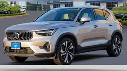 2024 Volvo XC40 B5 Plus Bright Theme