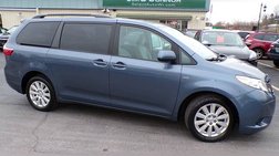 2017 Toyota Sienna LE 7-Passenger