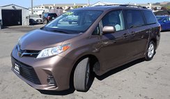 2019 Toyota Sienna LE