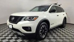 2020 Nissan Pathfinder SV