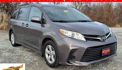 2020 Toyota Sienna LE
