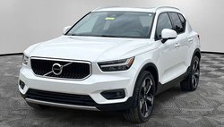 2021 Volvo XC40 T4 Momentum