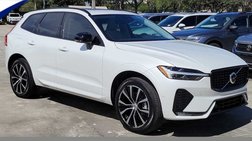 2025 Volvo XC60 B5 Plus Dark Theme