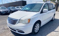 2013 Chrysler Town and Country Touring