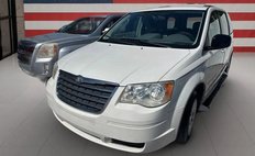 2010 Chrysler Town and Country LX