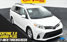 2019 Toyota Sienna LE