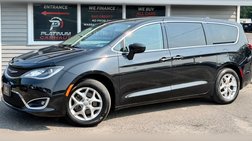 2020 Chrysler Pacifica Touring