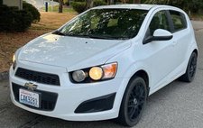2013 Chevrolet Sonic LS Manual