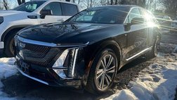 2024 Cadillac LYRIQ Luxury 2