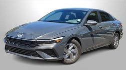 2025 Hyundai Elantra SE