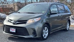 2018 Toyota Sienna LE 7-Passenger FWD with Auto-Access Seat